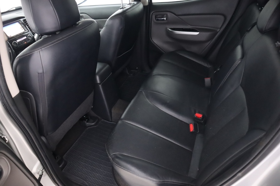 Mitsubishi L200 vaihtoauto