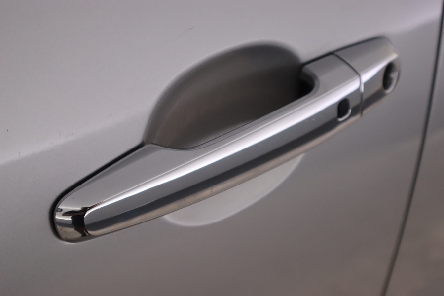 Mitsubishi L200 vaihtoauto