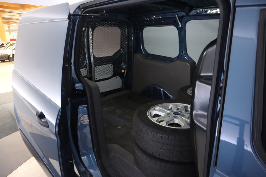 Ford Transit Connect vaihtoauto