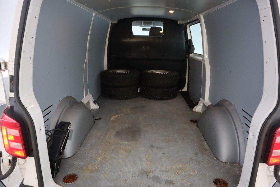 Volkswagen Transporter vaihtoauto