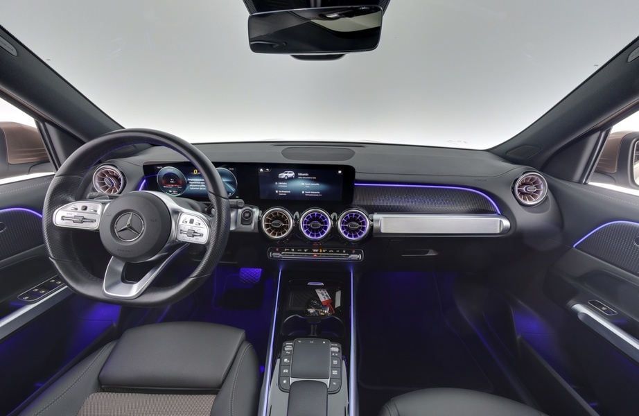 Mercedes-Benz EQB vaihtoauto