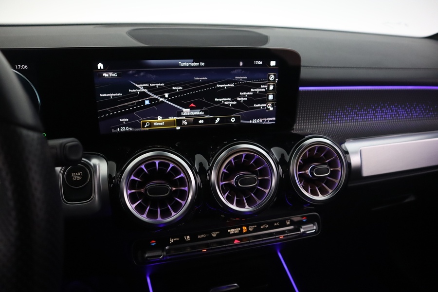 Mercedes-Benz EQB vaihtoauto