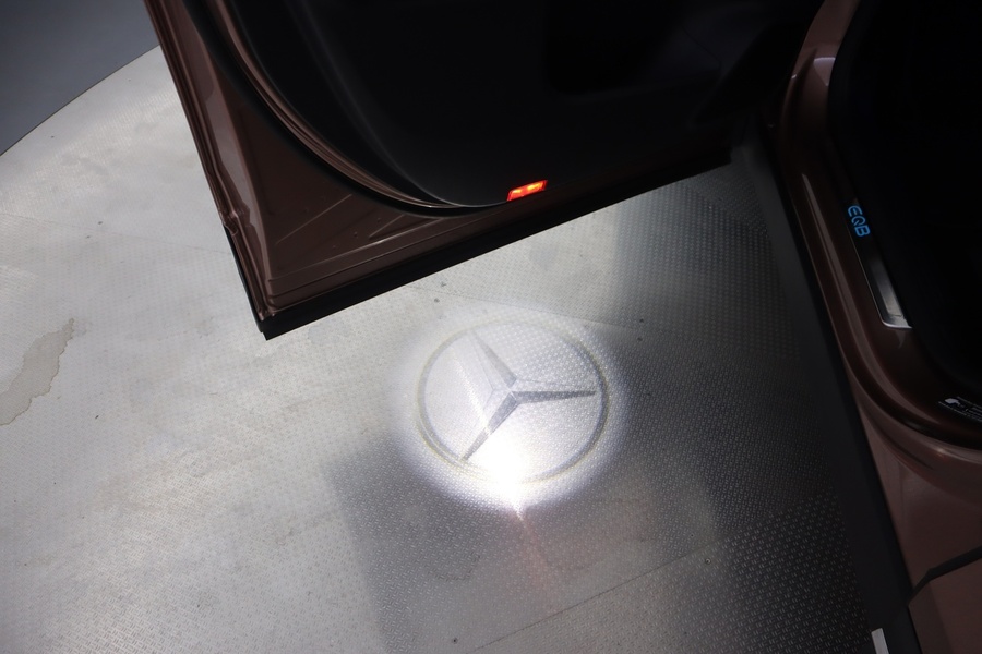 Mercedes-Benz EQB vaihtoauto