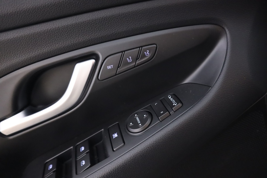 Hyundai i30 Hatchback vaihtoauto