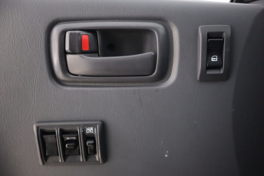 Toyota Hiace vaihtoauto