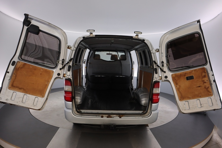 Toyota Hiace vaihtoauto