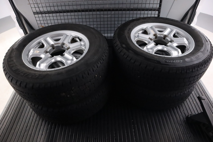 Toyota Hiace vaihtoauto