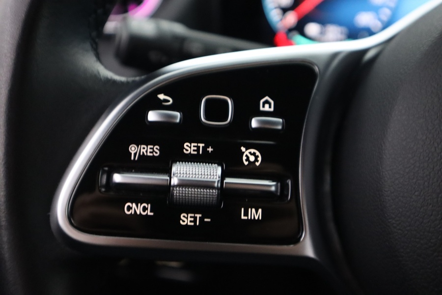 Mercedes-Benz EQA vaihtoauto