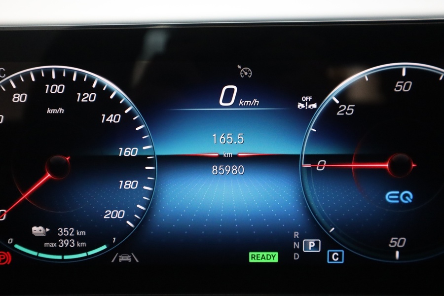 Mercedes-Benz EQB vaihtoauto