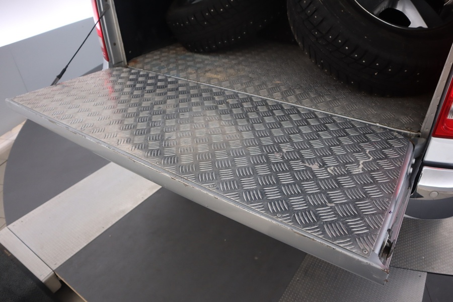 Volkswagen Amarok vaihtoauto