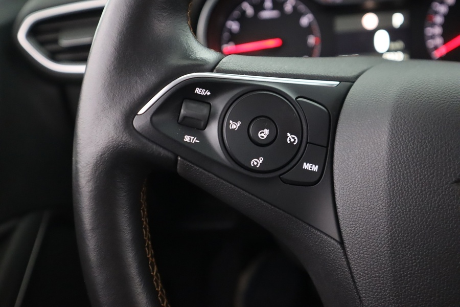 Opel Crossland X vaihtoauto