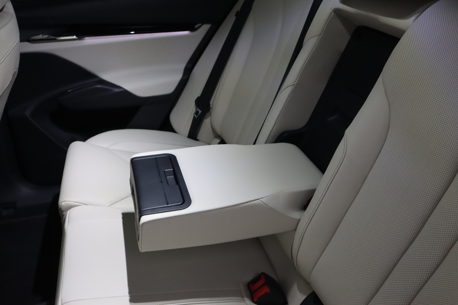 Mercedes-Benz EQS vaihtoauto