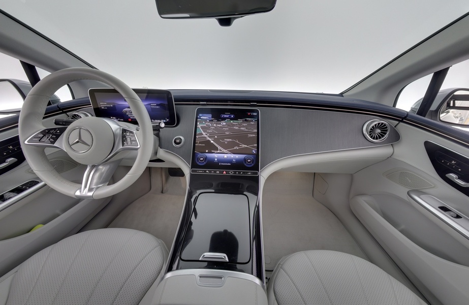 Mercedes-Benz EQE vaihtoauto