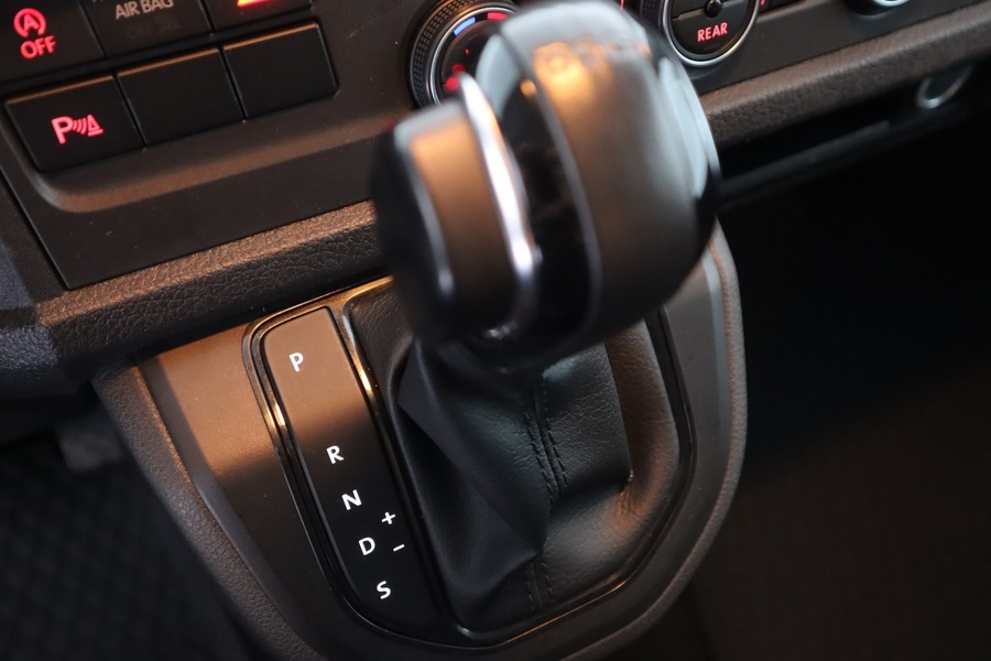 Volkswagen Caravelle vaihtoauto