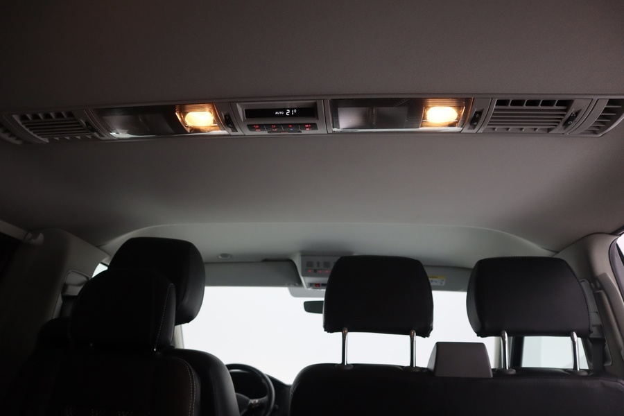 Volkswagen Caravelle vaihtoauto