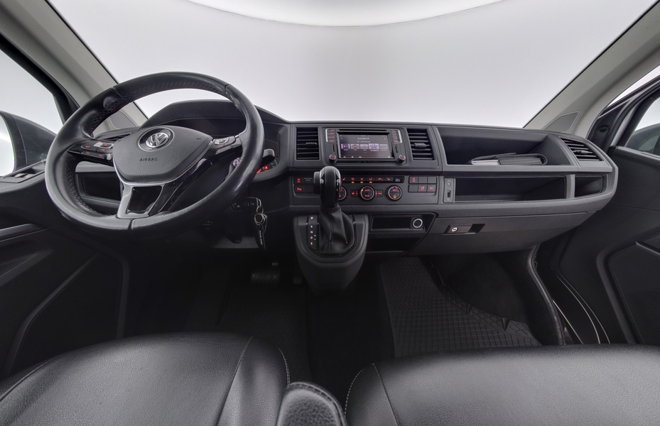 Volkswagen Caravelle vaihtoauto