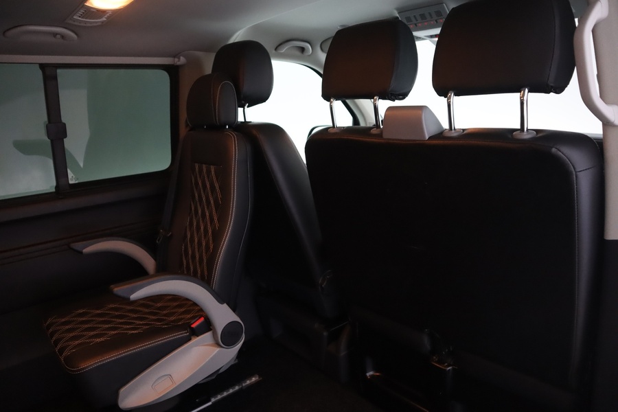 Volkswagen Caravelle vaihtoauto