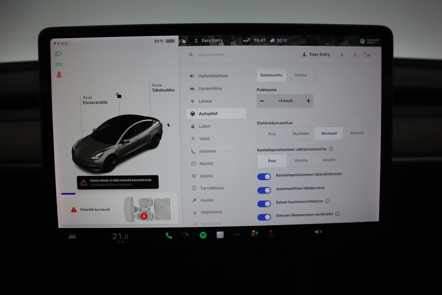 Tesla Model 3 vaihtoauto