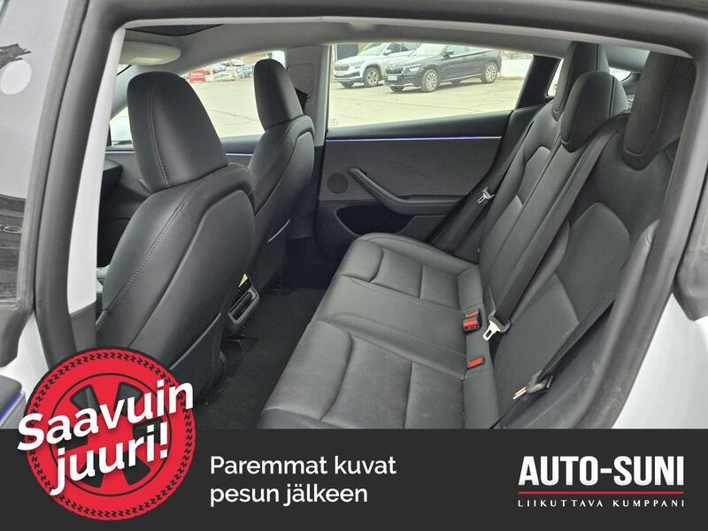 Tesla Model 3 vaihtoauto