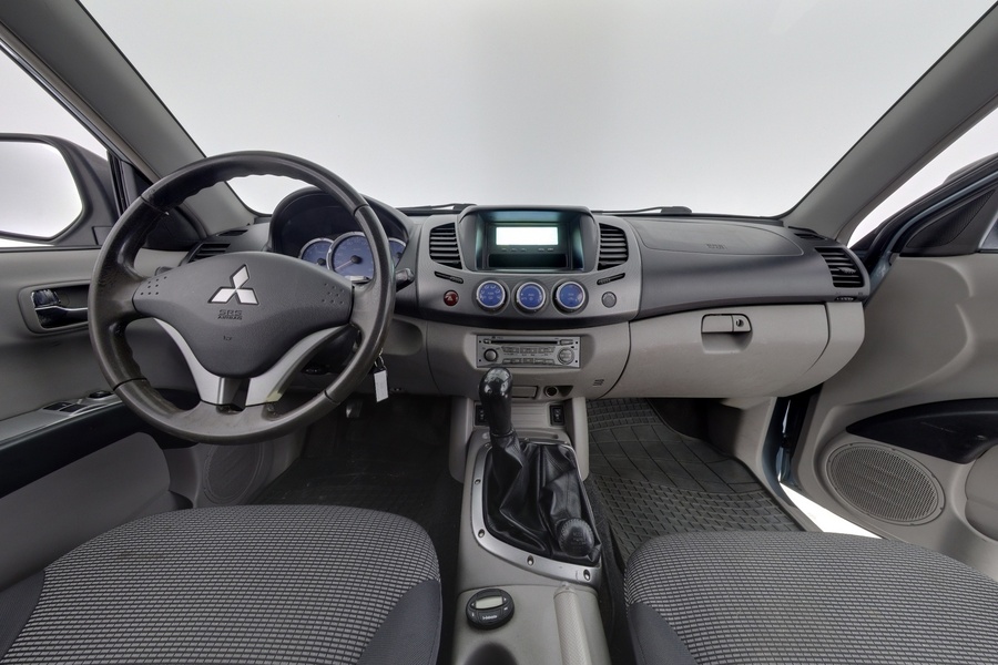 Mitsubishi L200 vaihtoauto