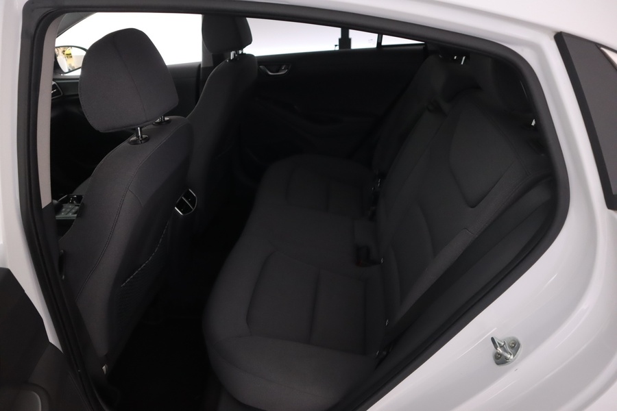 Hyundai IONIQ electric vaihtoauto