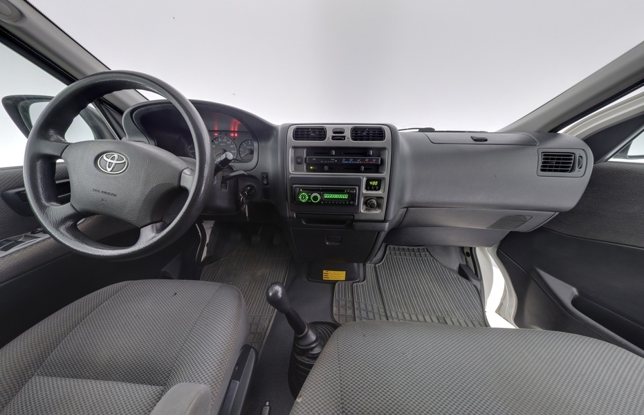 Toyota Hiace vaihtoauto