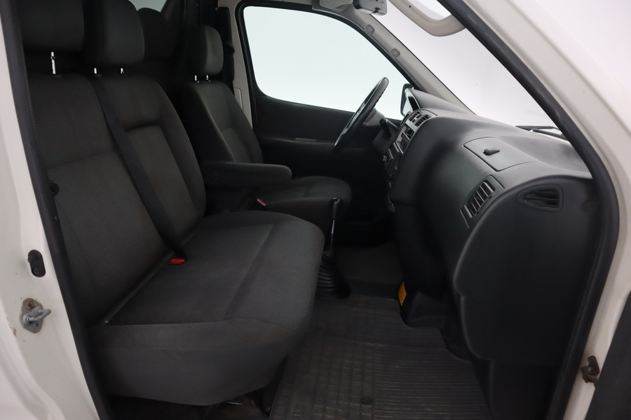 Toyota Hiace vaihtoauto