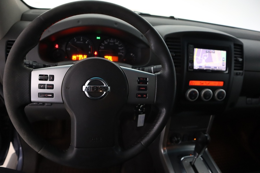 Nissan Navara vaihtoauto