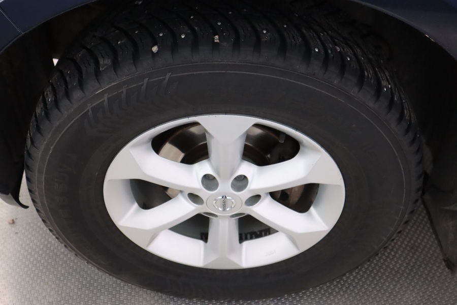 Nissan Navara vaihtoauto