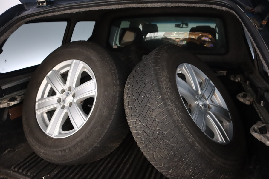 Nissan Navara vaihtoauto