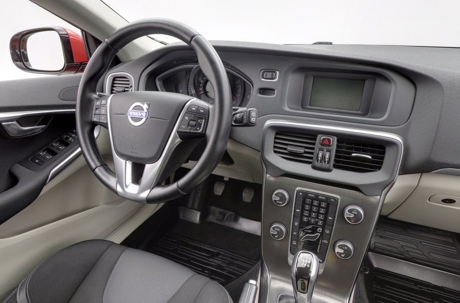 Volvo V40 vaihtoauto