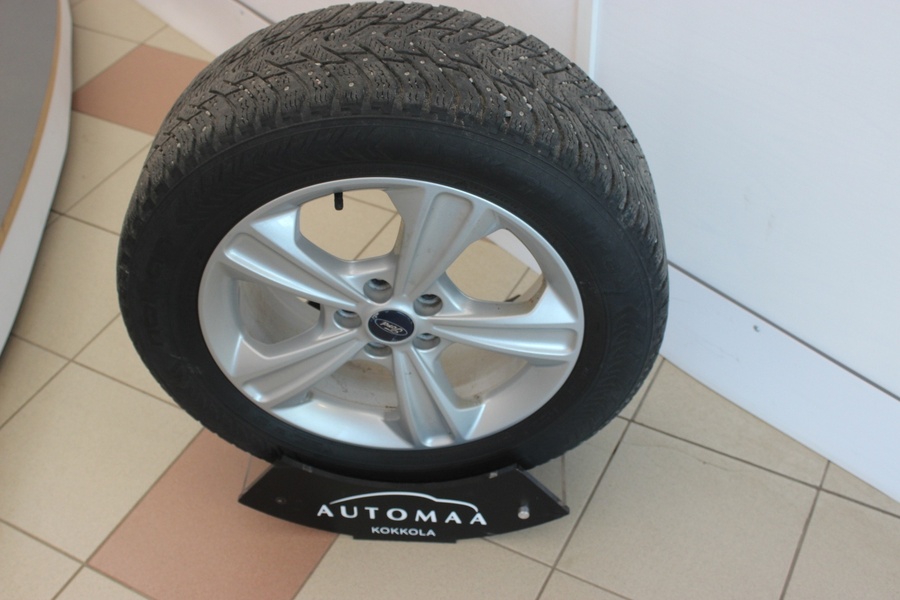 Ford Kuga vaihtoauto