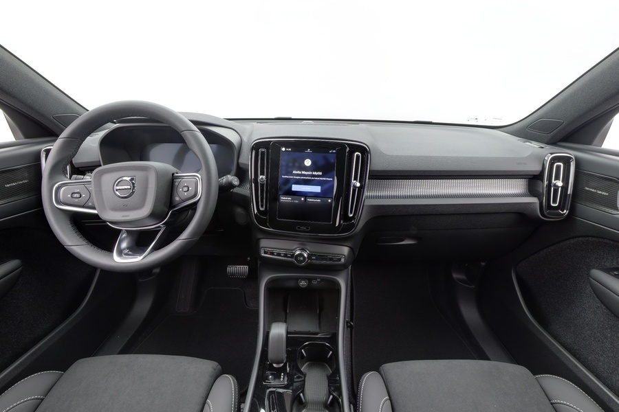 Volvo EX40 vaihtoauto