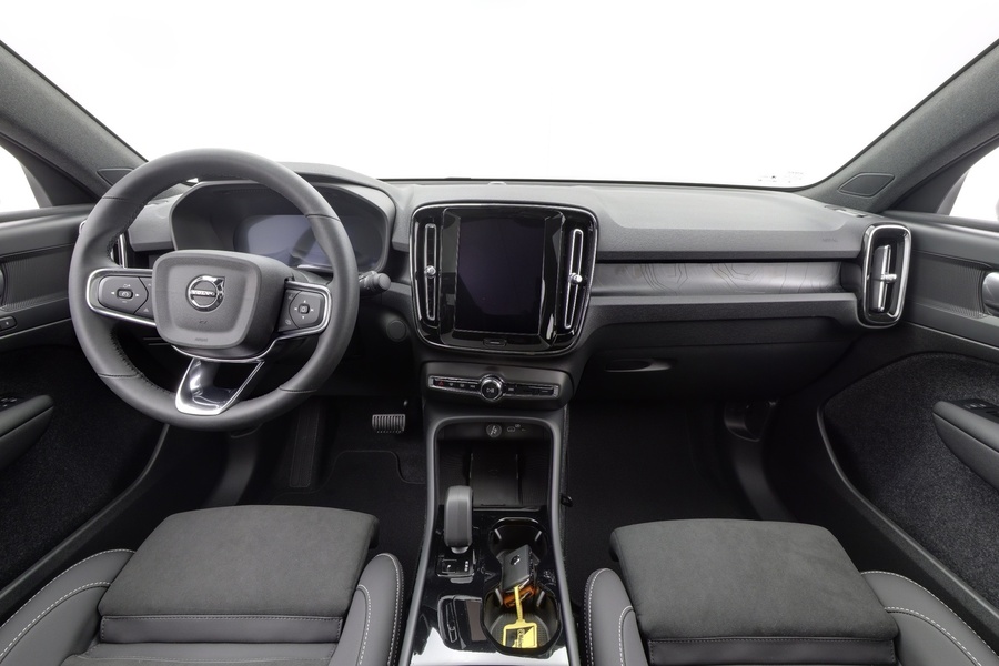 Volvo EC40 vaihtoauto