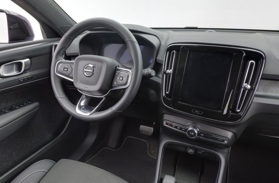 Volvo EX40 vaihtoauto