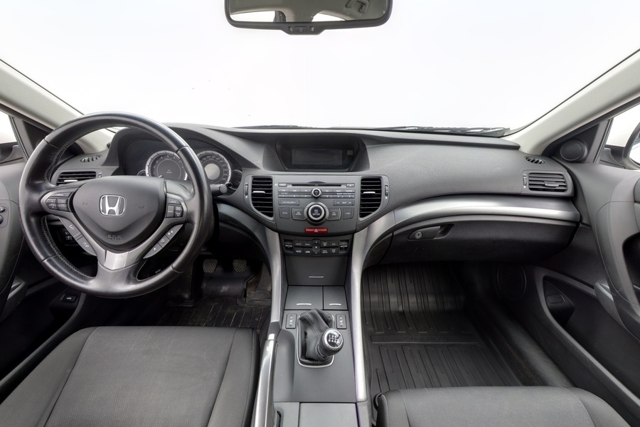 Honda Accord vaihtoauto