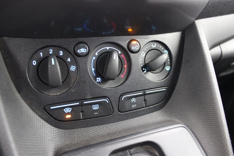 Ford Transit Connect vaihtoauto