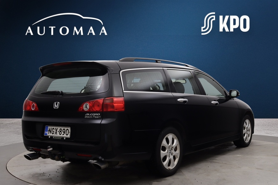 Honda Accord vaihtoauto