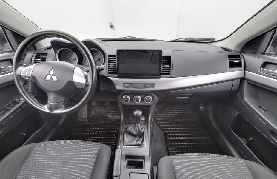 Mitsubishi Lancer vaihtoauto