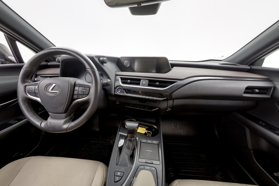 Lexus UX vaihtoauto