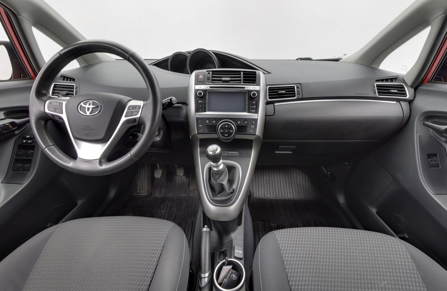 Toyota Verso vaihtoauto