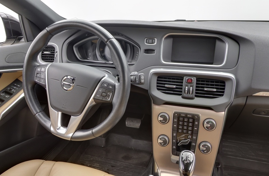 Volvo V40 Cross Country vaihtoauto