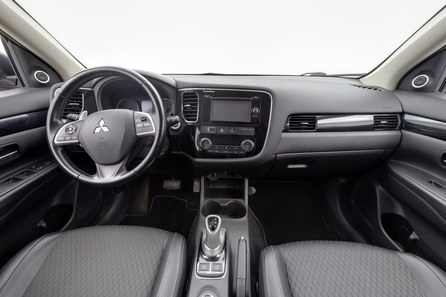 Mitsubishi Outlander PHEV vaihtoauto