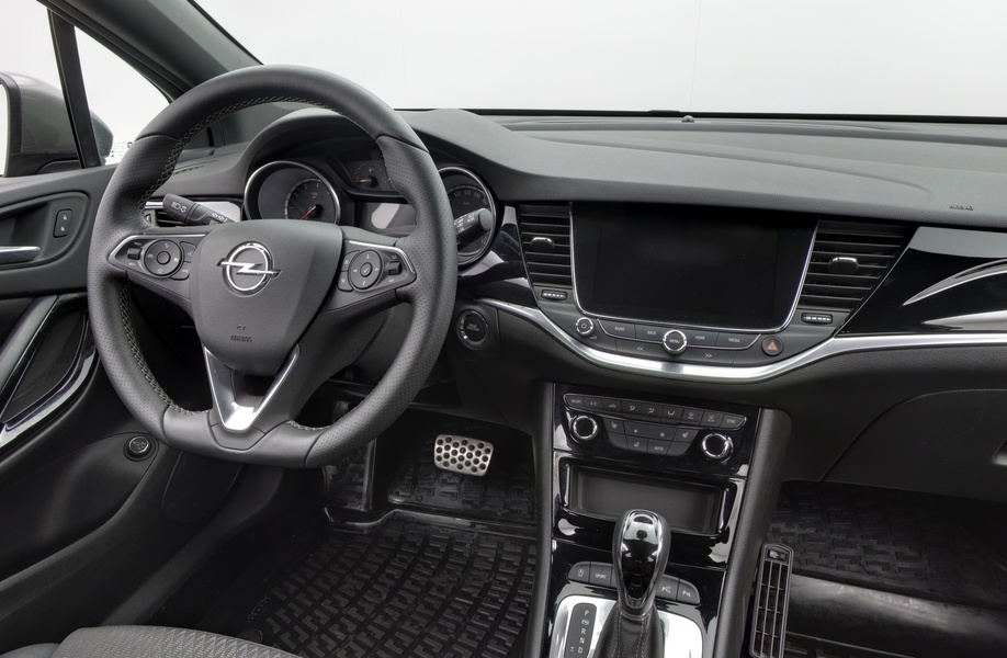 Opel Astra vaihtoauto