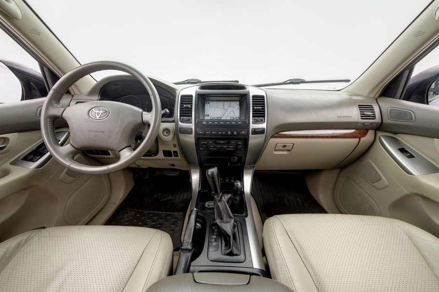 Toyota Land Cruiser vaihtoauto