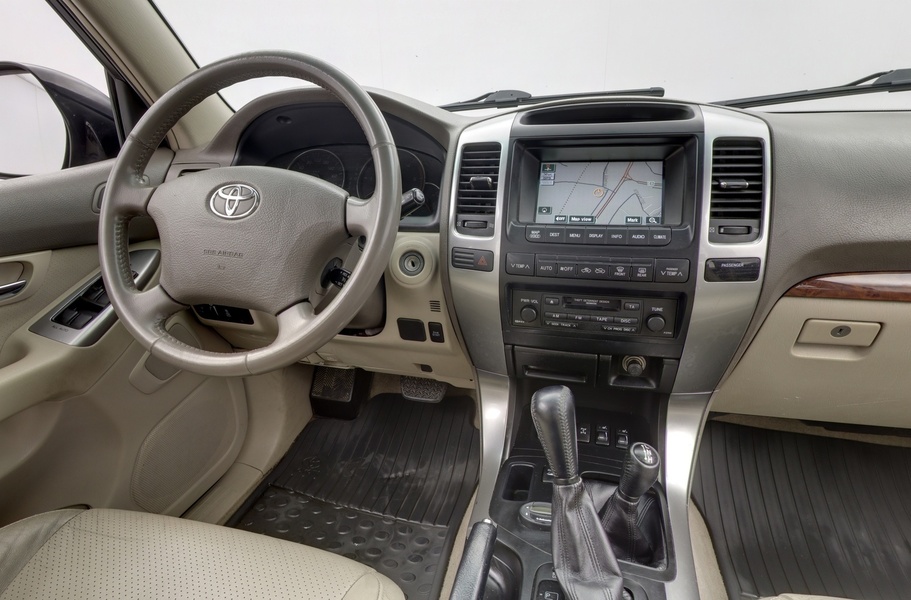 Toyota Land Cruiser vaihtoauto