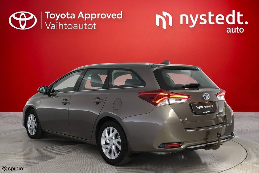 Toyota Auris vaihtoauto