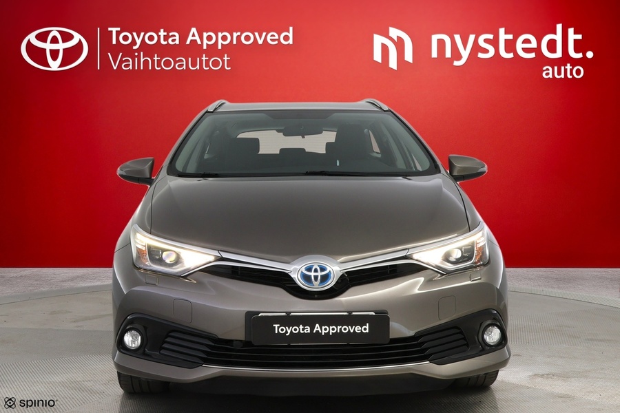 Toyota Auris vaihtoauto