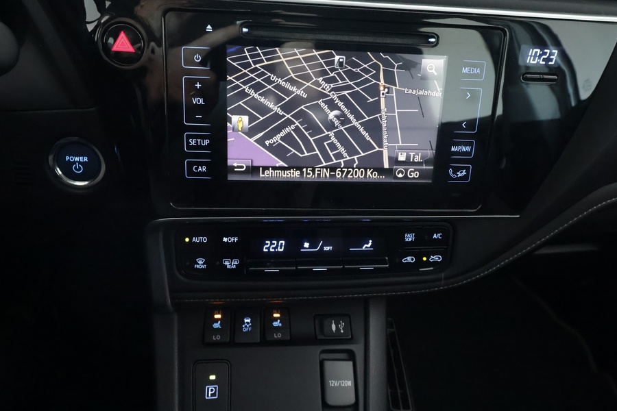 Toyota Auris vaihtoauto