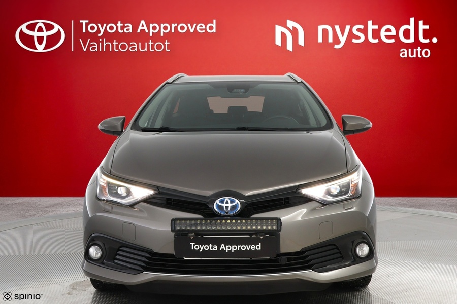 Toyota Auris vaihtoauto